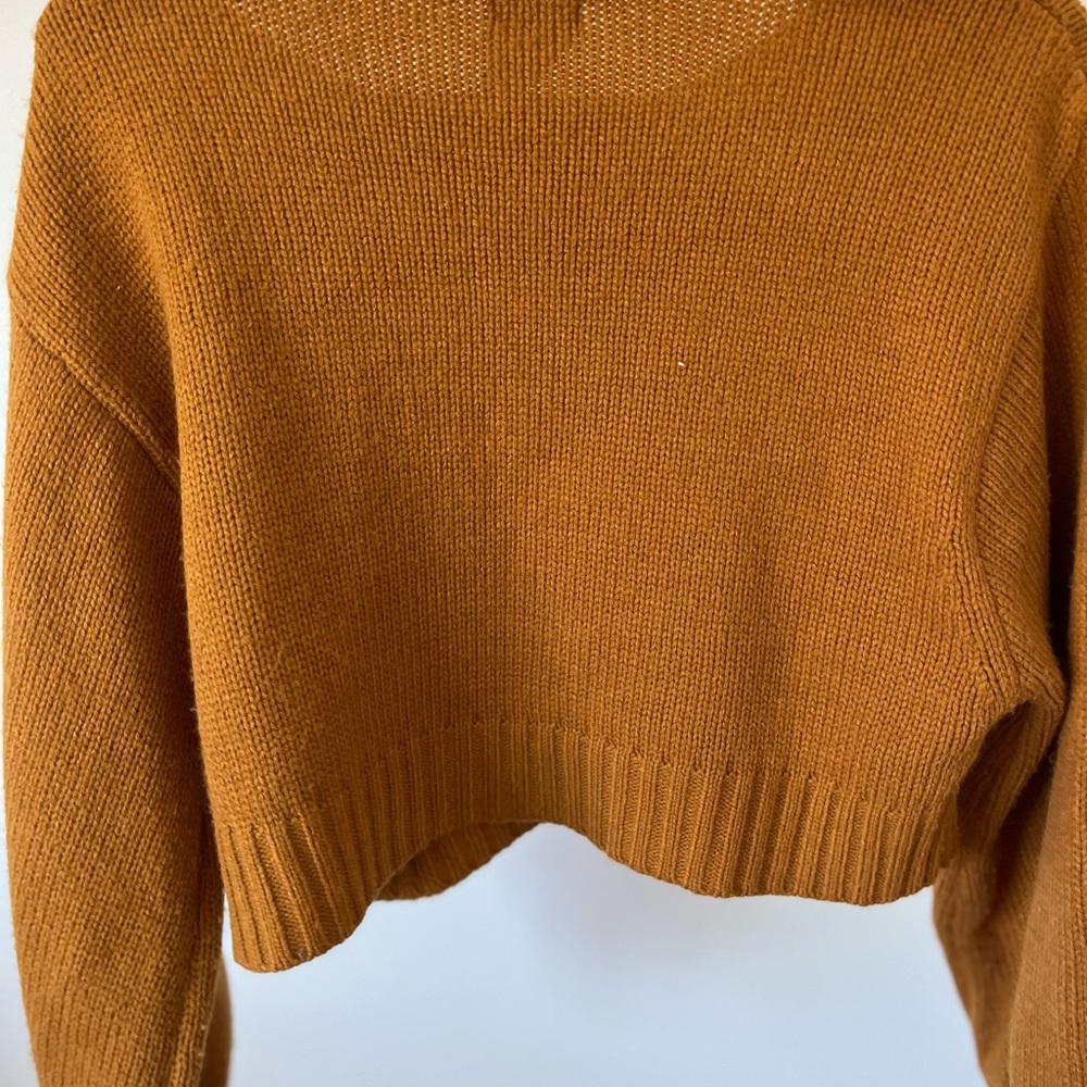 cropped sweater - Picture 2 of 2